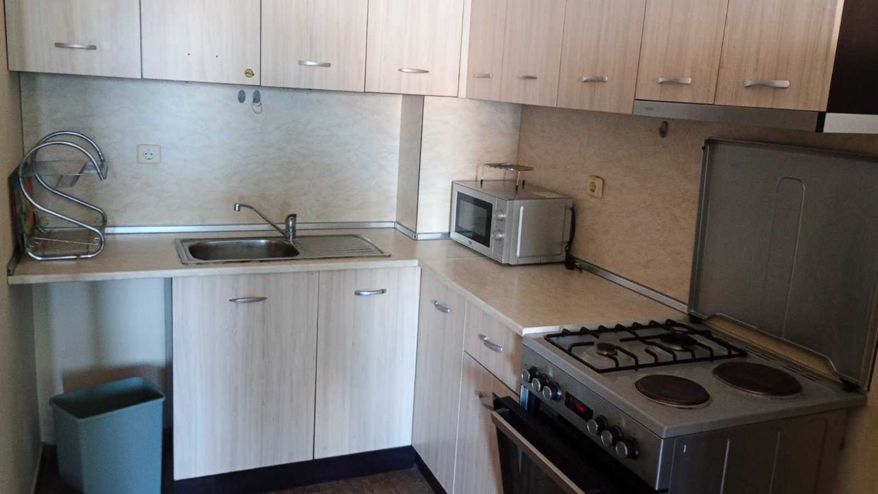 Дава се под наем Двустаен апартамент в Пловдив, Гагарин - 70 кв.м за 321.3 € - Снимка #6