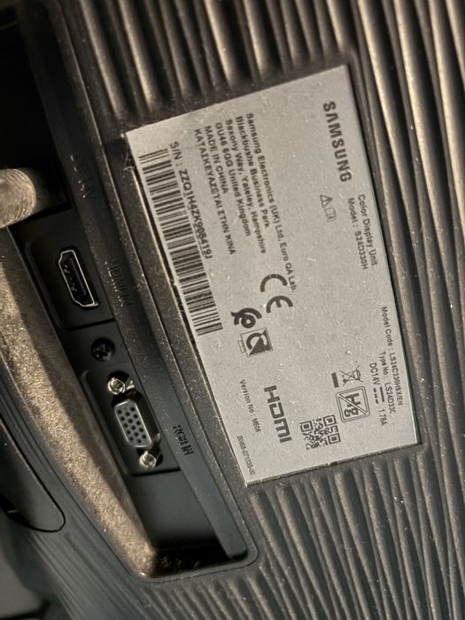 Vand Monitor Gaming Samsung 60hz FHD S24D330H