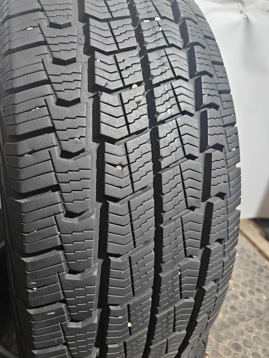 2бр 215/65/16С  VIKING 8мм грайфер дот:21г безплатен монтаж