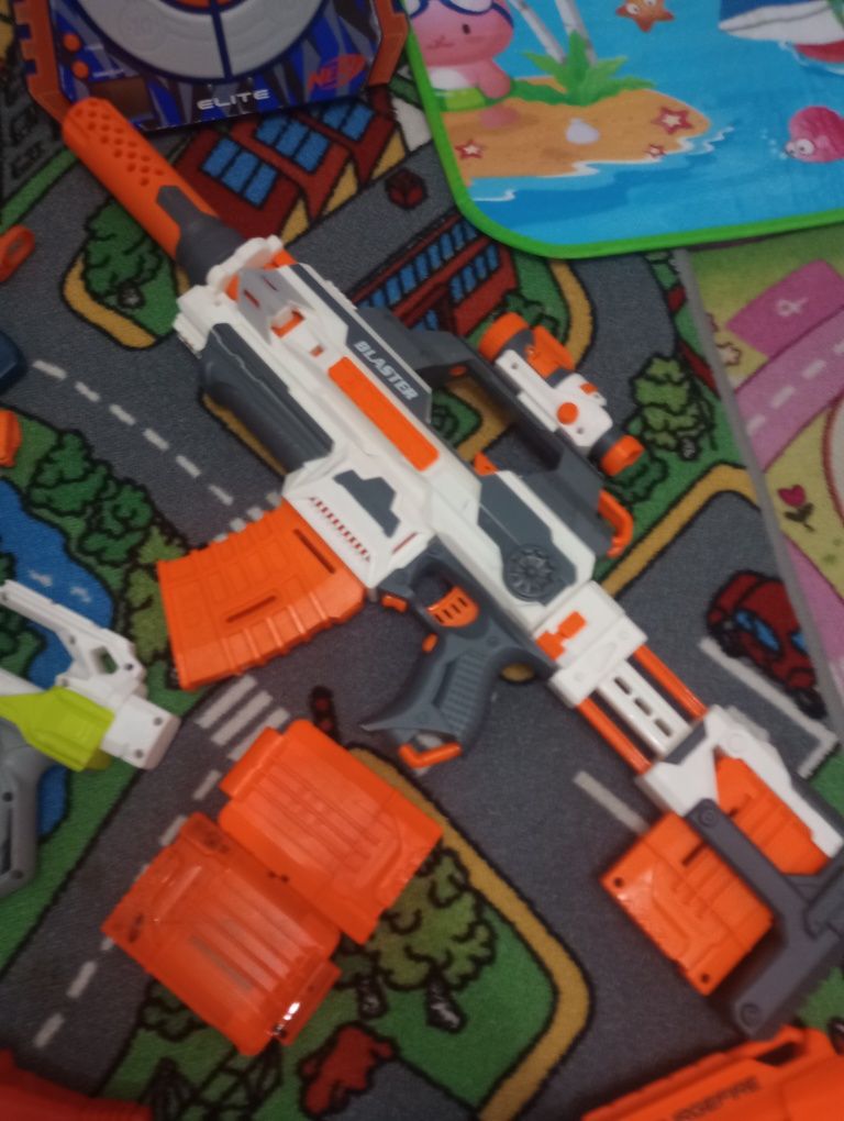 Pistoale Nerf +țintă electronică