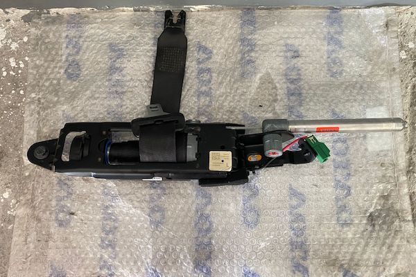 Centura stanga fata Volvo XC60 2010 39803975 39813836 39818846