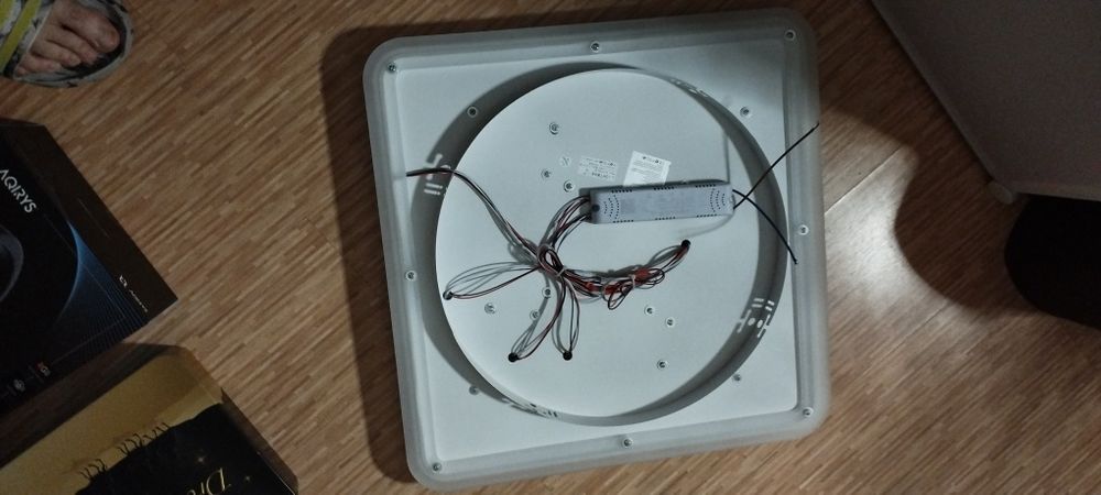 Lustra cu led deosebita
