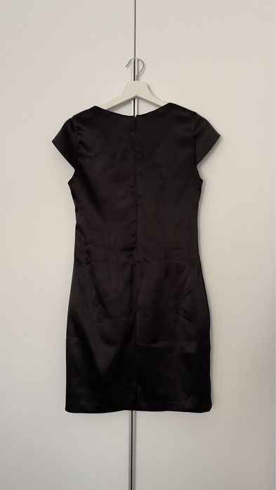 Rochie neagra medie