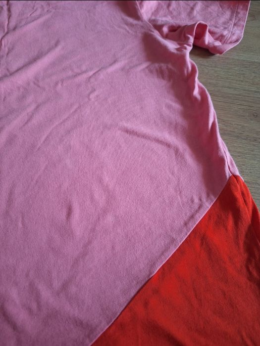 Adidas Дамска Тениска с Червен Акцент