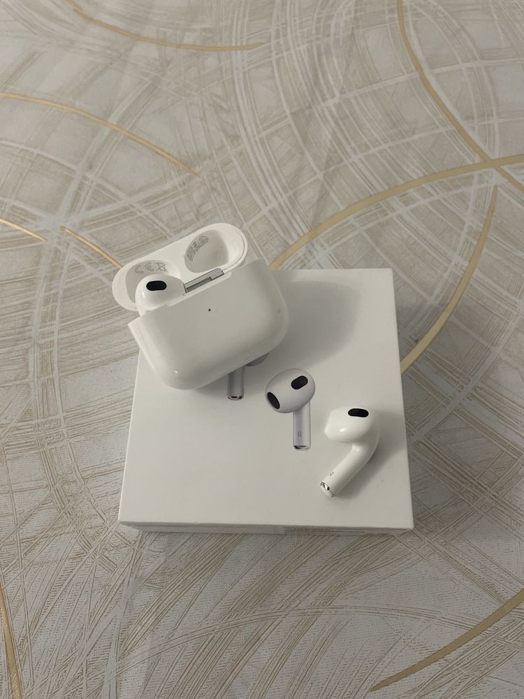 Apple AirPods 3 белый