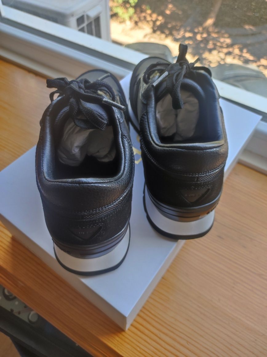 Мъжки маратонки Guess
