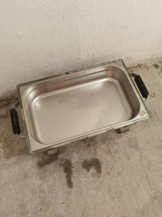 Продавам бен мари