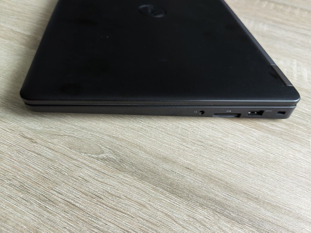 DELL Latitude E5470