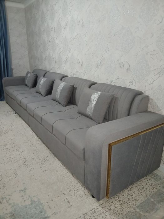 Диван 4 метр почти новый 140.000т
