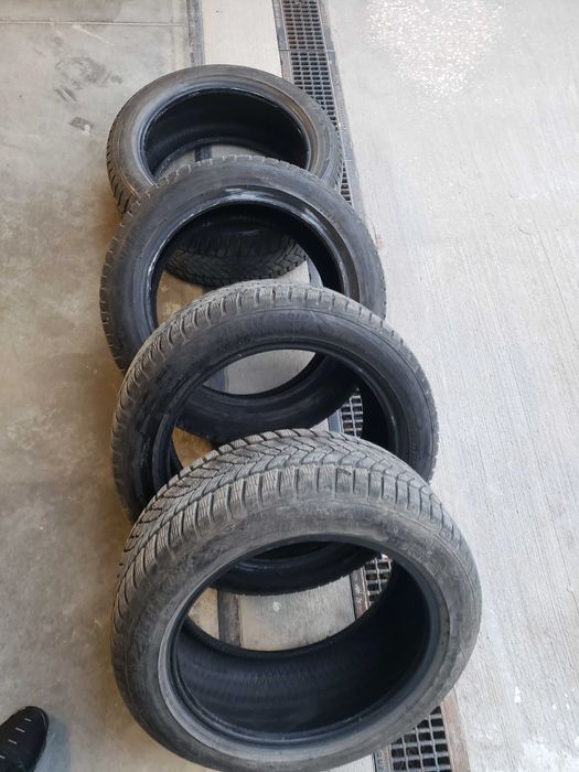 225 50 17, Зимни гуми Good Year