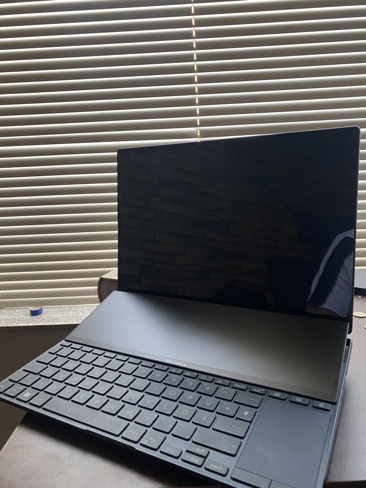 Asus Zenbook Duo 15.6 Oled I9-12900h 3050ti 2 TB