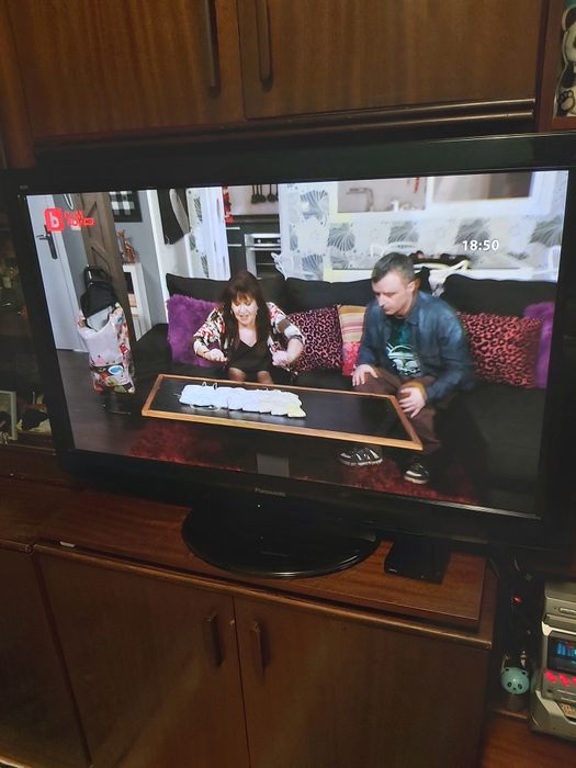 Продавам телевизор.