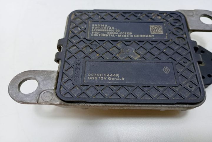 Senzor noxe 227905444R Opel Movano B (facelift) seria