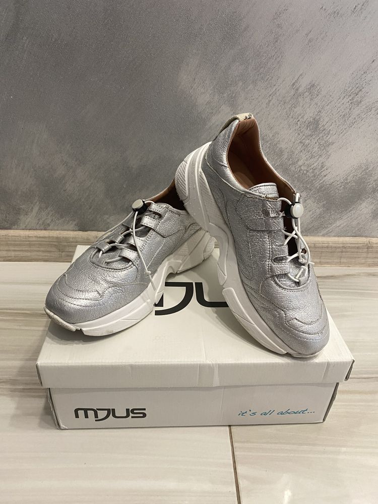 Дамски сникърси MJUS
