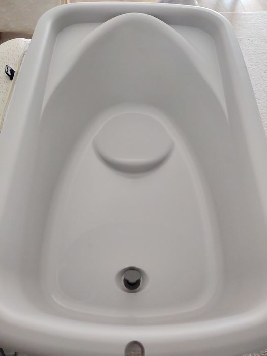 Cadita pliabila și masa de înfășat CHICCO