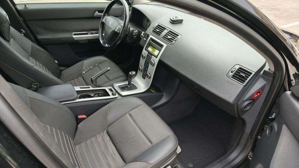 Волво V50 2.0d 2010г. 397000км, автоматик, 2300лв