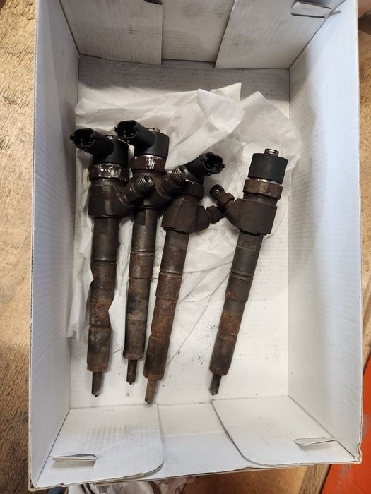 Vand  injectoare  Opel 2.0  130 cp