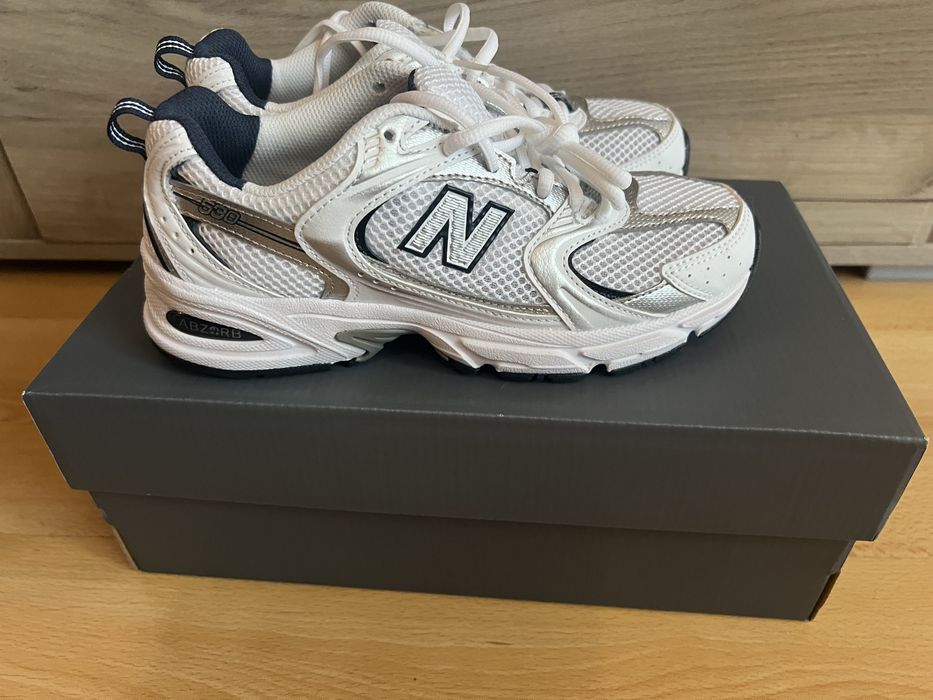 Дамски маратонки New balance 530