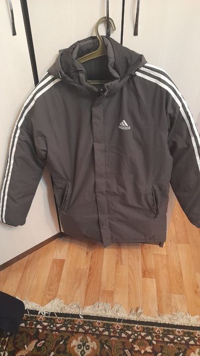 Продаются спортивный куртка двух сторонний