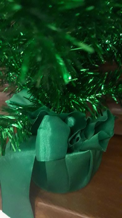 Коледна украса и елха