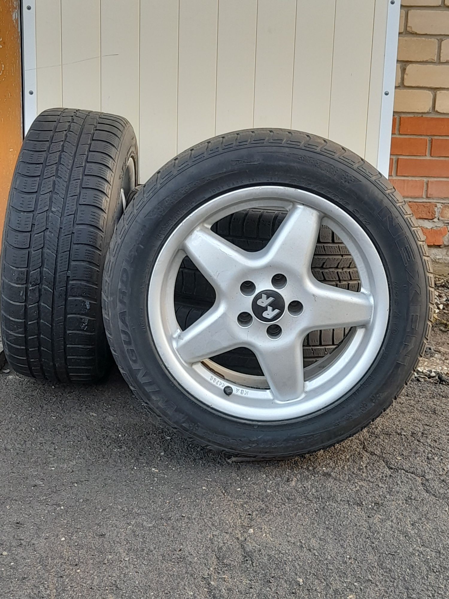 Комплект дисков с резиной 205/55R16