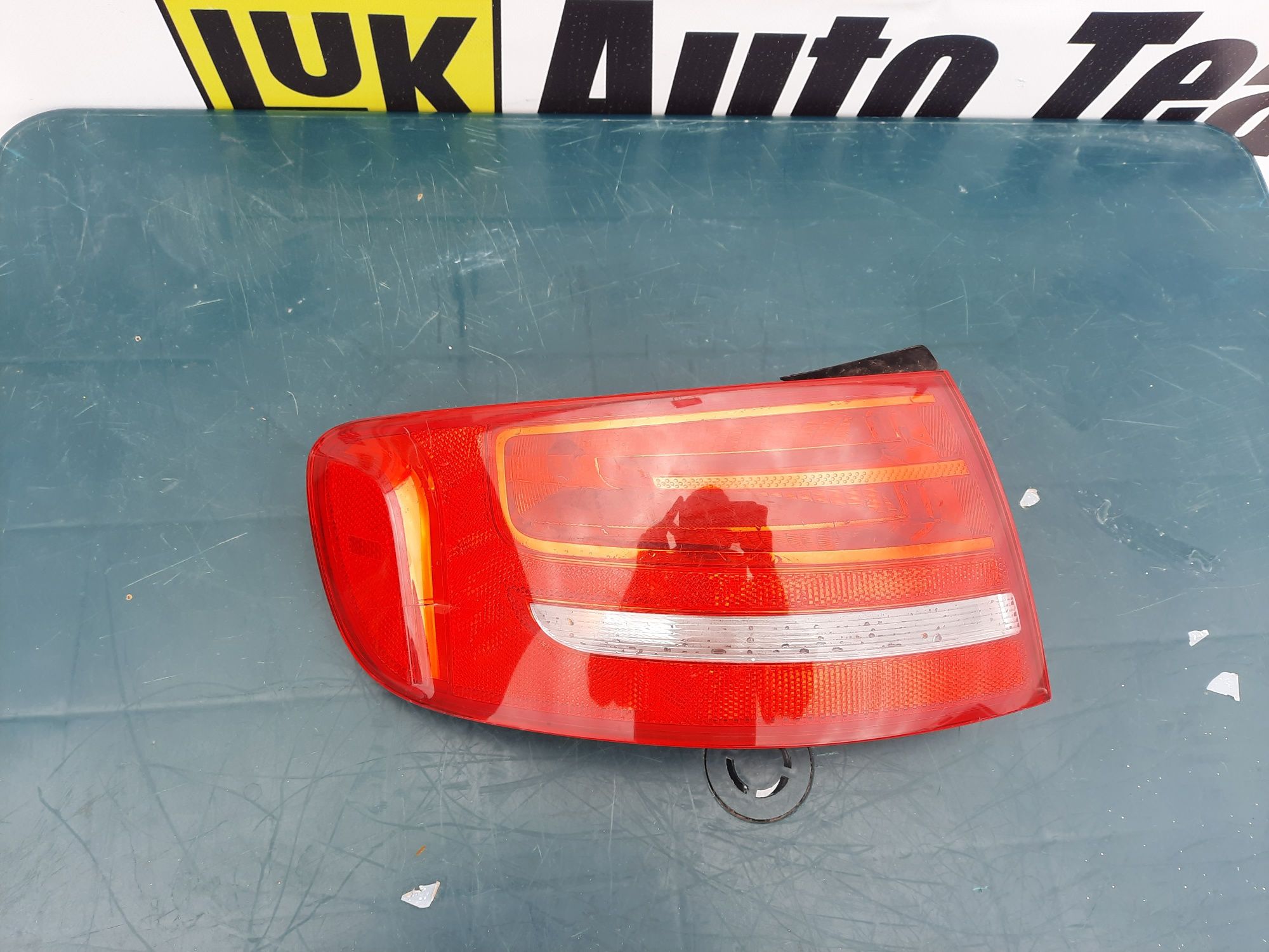 Stop tripla lampa stanga audi a4 b8