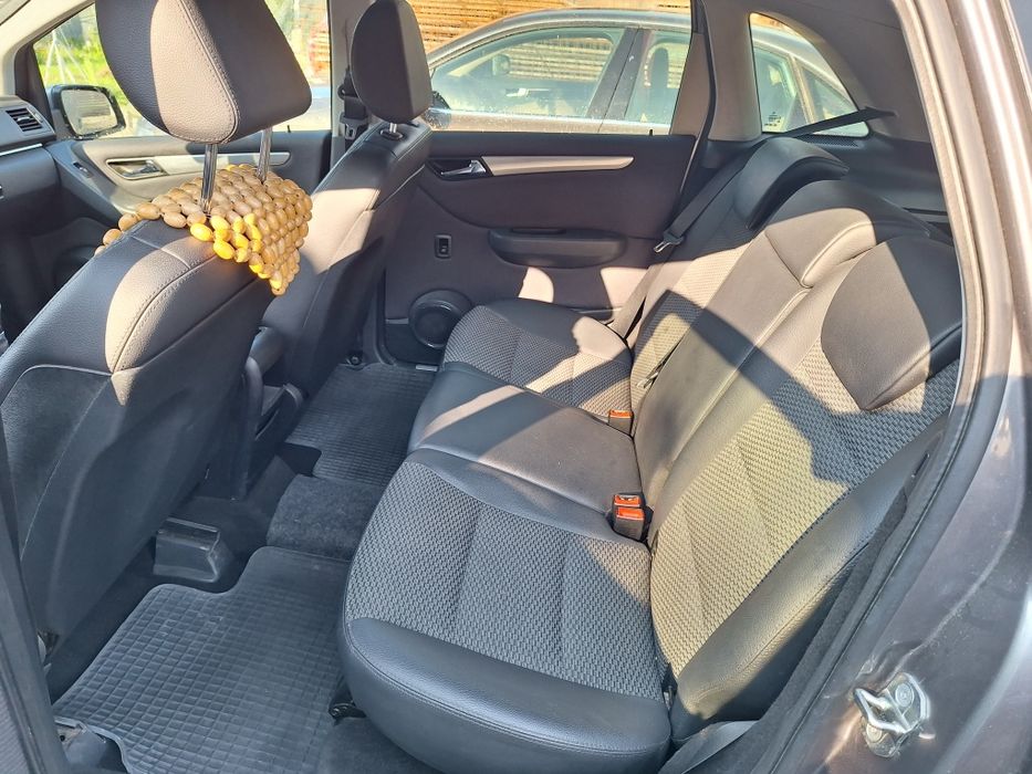Mercedes B 200 2011
