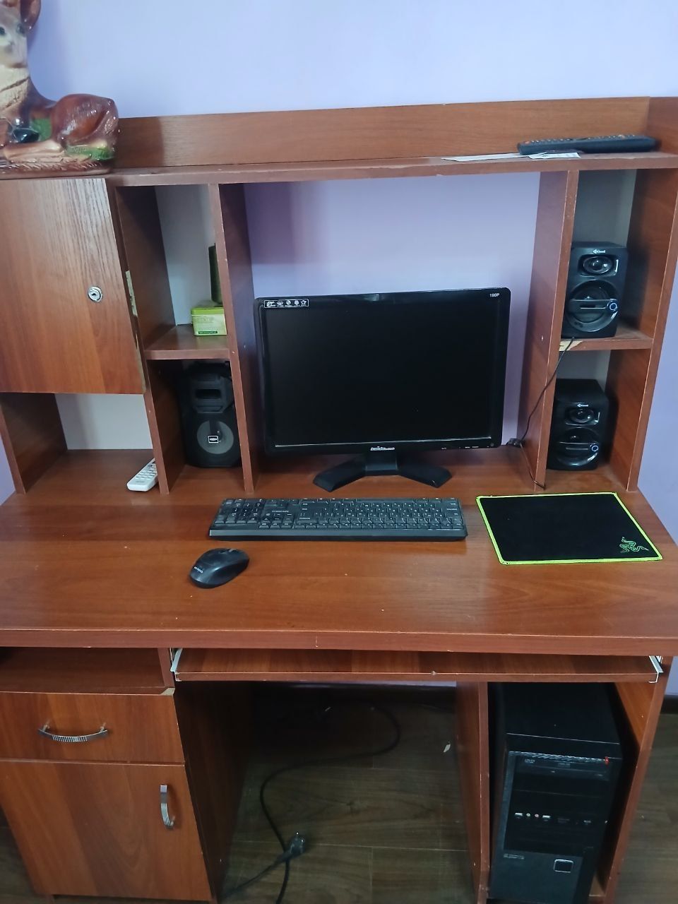 Компьютер в комплекте+ стол
