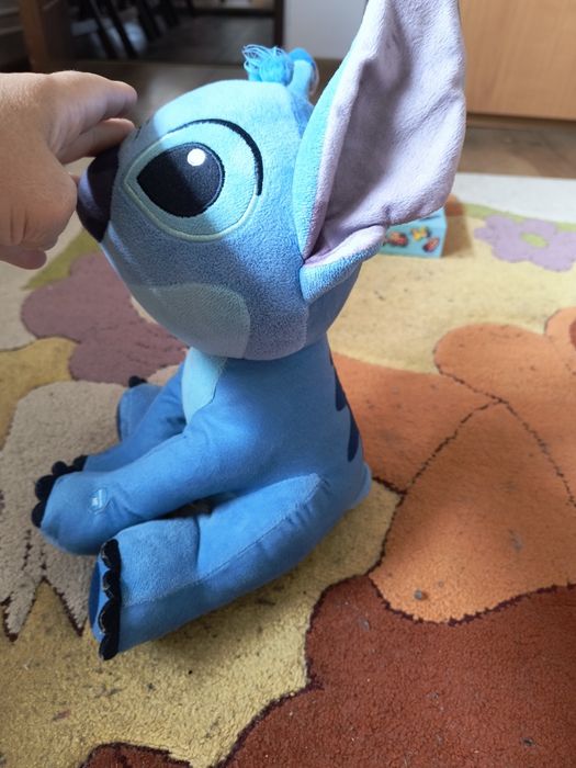 Stitch plus Noriel