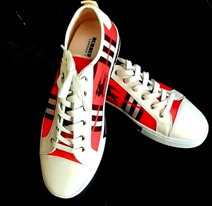 Продам крассовки,кеды