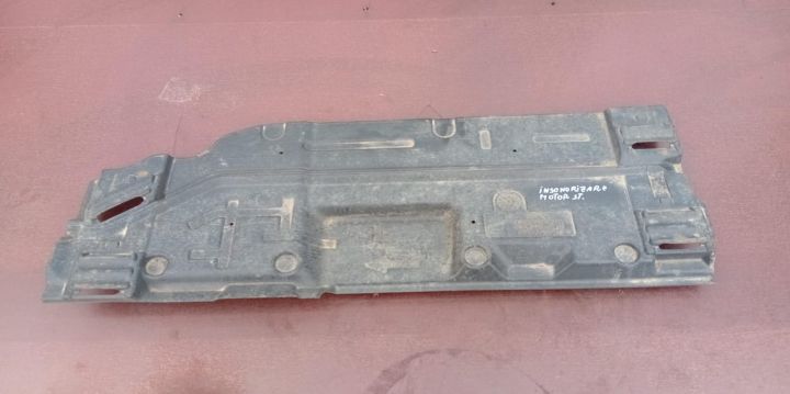 Insonorizare motor stanga  81192210017 MAN TGL 7.150  seria