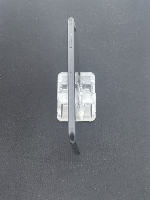 Apple iPhone SE 2020 64 GB ID-rcu113