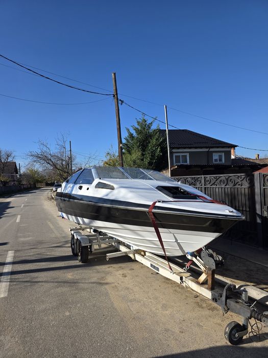 Bayliner Capri 1950 bowrider | Evinrude E-tec 115cp | Peridoc 1000kg