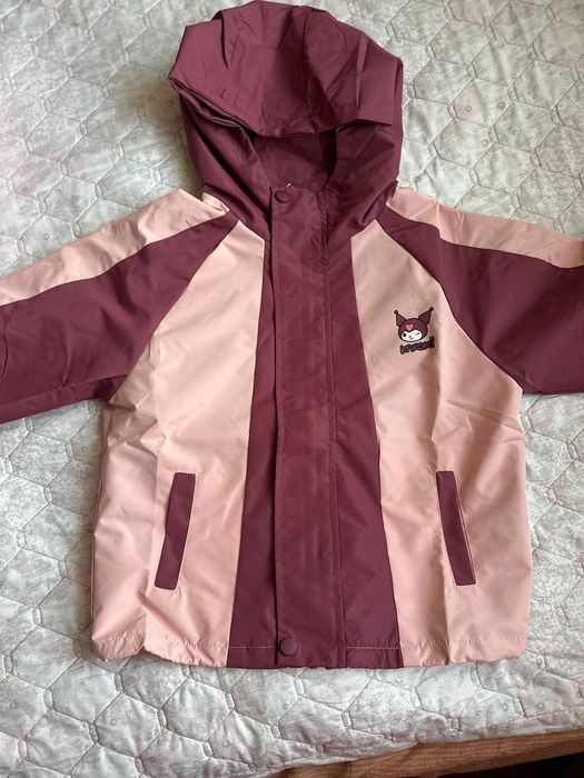 Юбочки красивые на девочку(9-10лет)и куртки новые(5-7л)