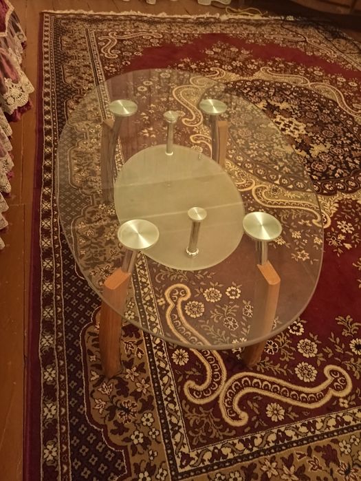 Журнальный стол стеклянный