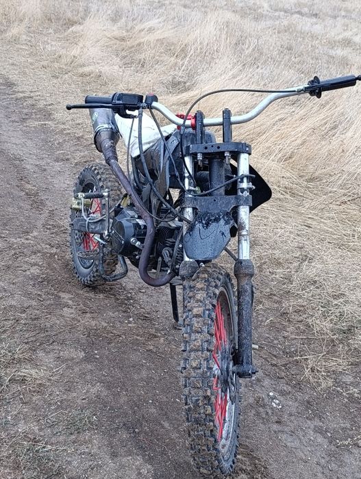 Vând cross 125 cc