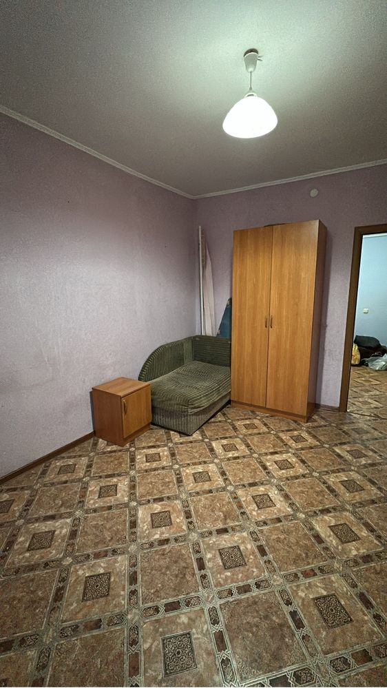 Сдается 3 х комнатная квартира, полублагоустроенная