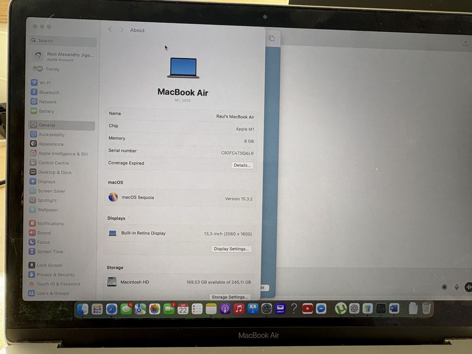 MacBook Air 13”, CPU Apple M1, 8 cores CPU si 7 cores GPU, 8GB, 256GB