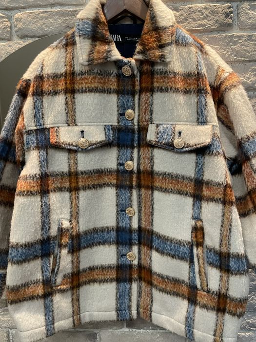 Стилно палто ZARA