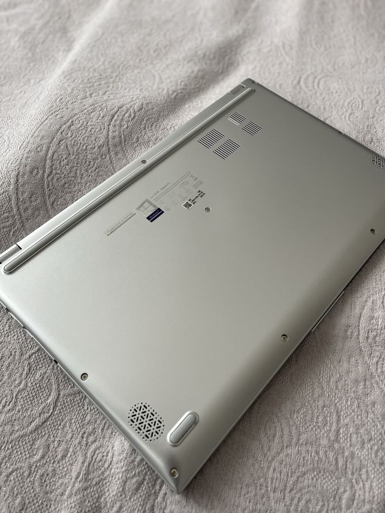 Продам Asus Vivobook