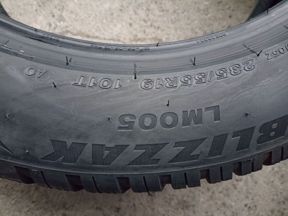 4 anvelope de iarna Bridgestone 2x235/55 R19 dot1521 2x255/50 R19