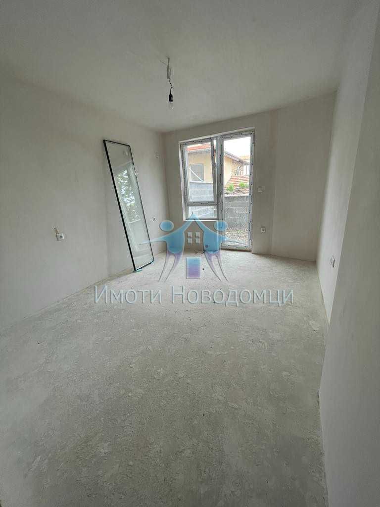 Продава се Тристаен апартамент в Шумен, Пазара - 90 кв.м за 1389 €/кв.м - Снимка #3