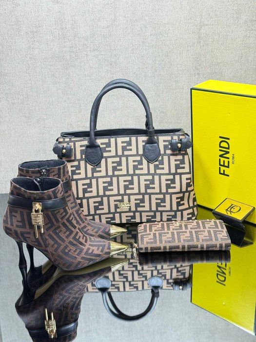 Botine cu toc și geanta set