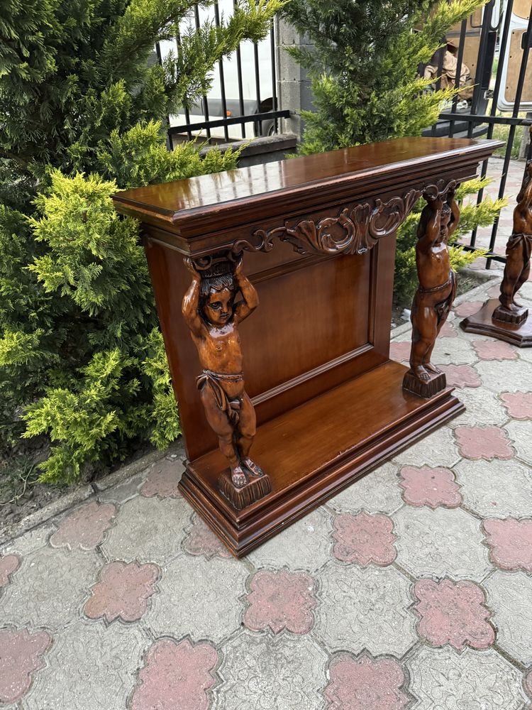 Masa-consola din lemn masiv cu sculpturi