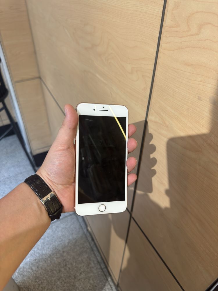 Iphone 8+ 64gb 76%