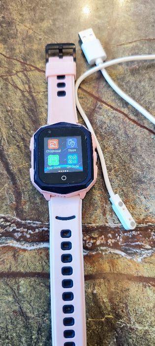 Vând ceas GPS cartela SIM copii fete