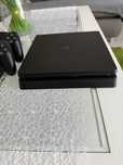Consola PS4 in stare impecabila