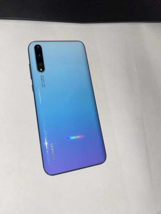 Продается смартфон huawei y8p