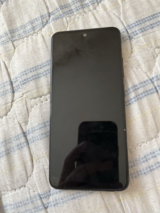 Телефон poco f4 pro