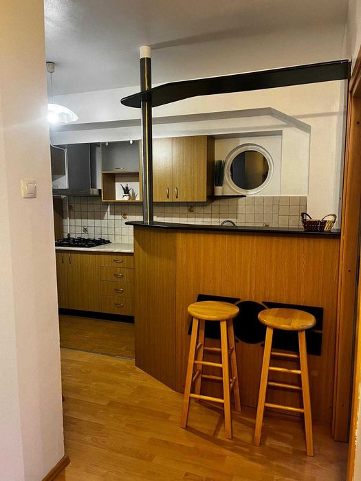 PF. Închiriez apartament 3 camere Nicolina